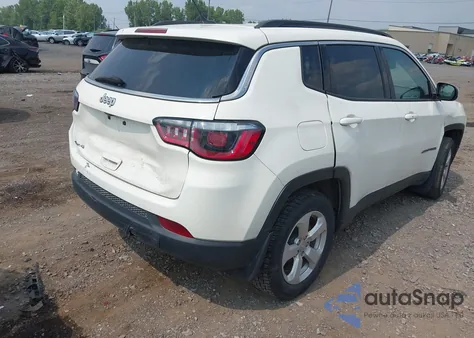 2018 Jeep Compass Latitude 4X4 from USA, damaged, VIN 3C4NJDBB1JT360813